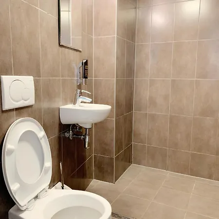 The Globe * أمستردام